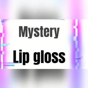 2 Mystery Lip Gloss